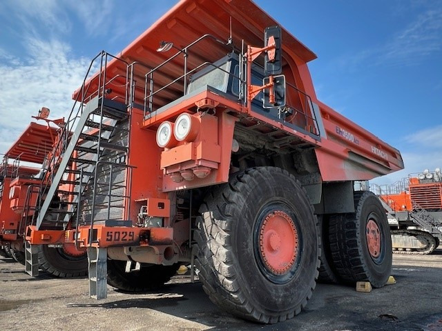 Hitachi EH3500ACII - Dúmper: foto 1 Hitachi EH3500ACII - Dúmper: foto 1