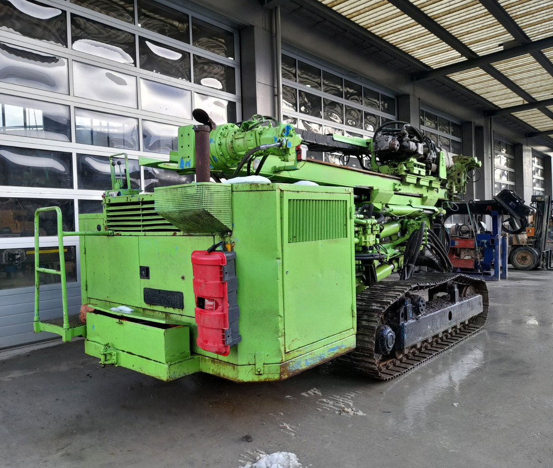 Klemm KR 806-3 - Martillo de hinca de pilotes: foto 5 Klemm KR 806-3 - Martillo de hinca de pilotes: foto 5