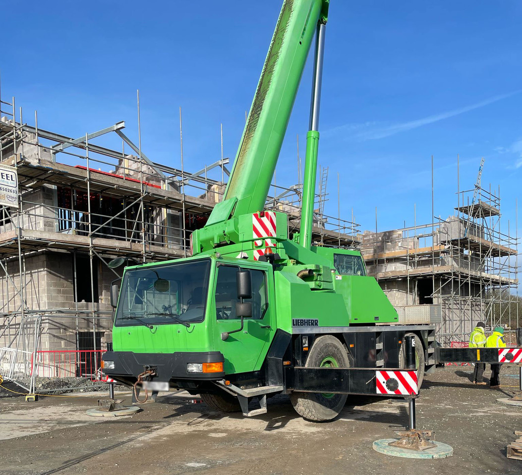 Liebherr LTM 1040-2.1 - Autogrúa: foto 1 Liebherr LTM 1040-2.1 - Autogrúa: foto 1