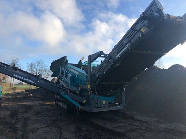 Powerscreen Warrior 1800 - Cribadora: foto 1 Powerscreen Warrior 1800 - Cribadora: foto 1
