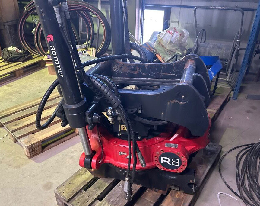 Volvo EC300enl - Martillo de hinca de pilotes: foto 5 Volvo EC300enl - Martillo de hinca de pilotes: foto 5