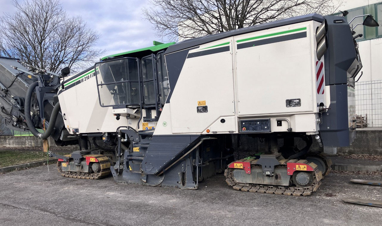 Wirtgen W 210 FI - Fresadora en frío: foto 3 Wirtgen W 210 FI - Fresadora en frío: foto 3