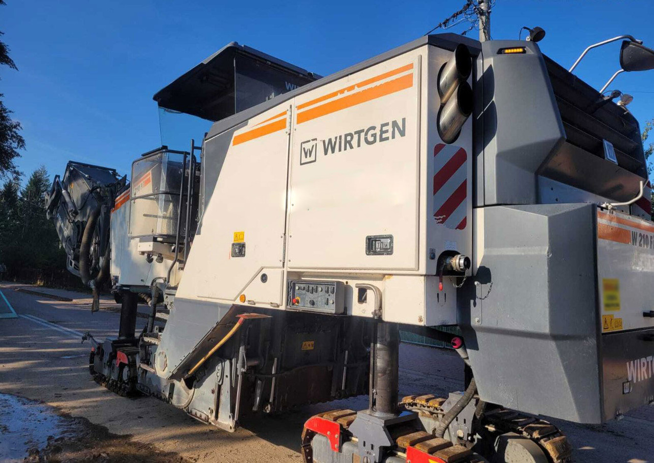 Wirtgen W 210 FI - Fresadora en frío: foto 5 Wirtgen W 210 FI - Fresadora en frío: foto 5