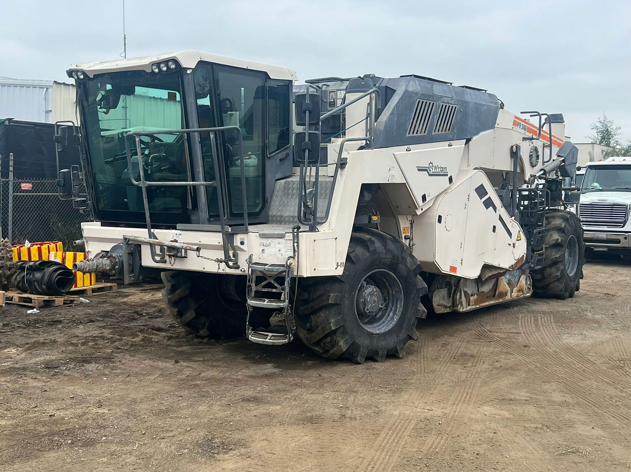 Wirtgen WR 240 I - Estabilizador de suelos: foto 2 Wirtgen WR 240 I - Estabilizador de suelos: foto 2