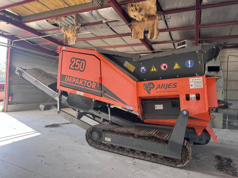 ARJES IMPACTOR 250 IMPACTOR 250 - Machacadora: foto 1 ARJES IMPACTOR 250 IMPACTOR 250 - Machacadora: foto 1