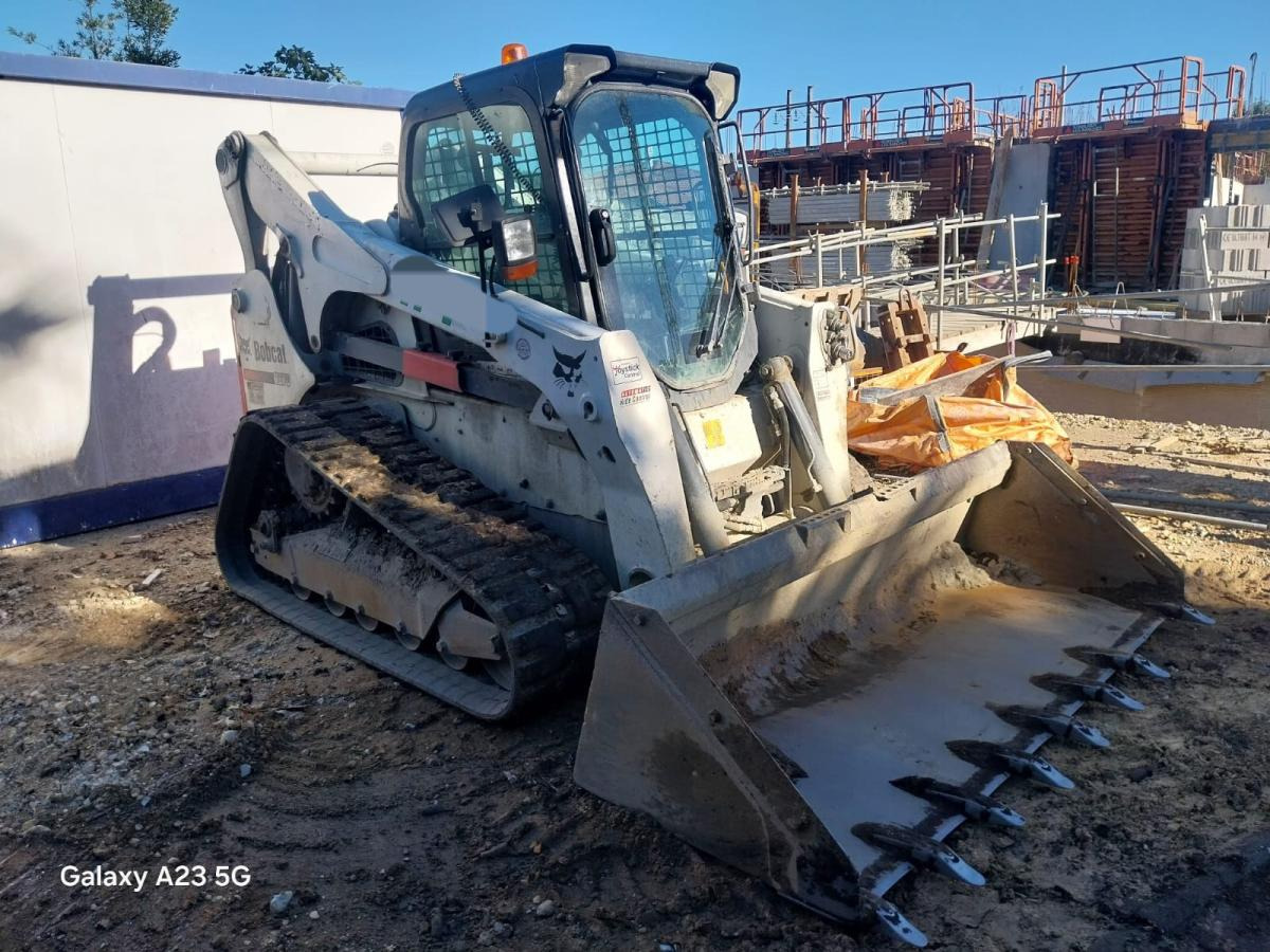 BOBCAT T870 T870 - Minicargadora de cadenas: foto 1 BOBCAT T870 T870 - Minicargadora de cadenas: foto 1