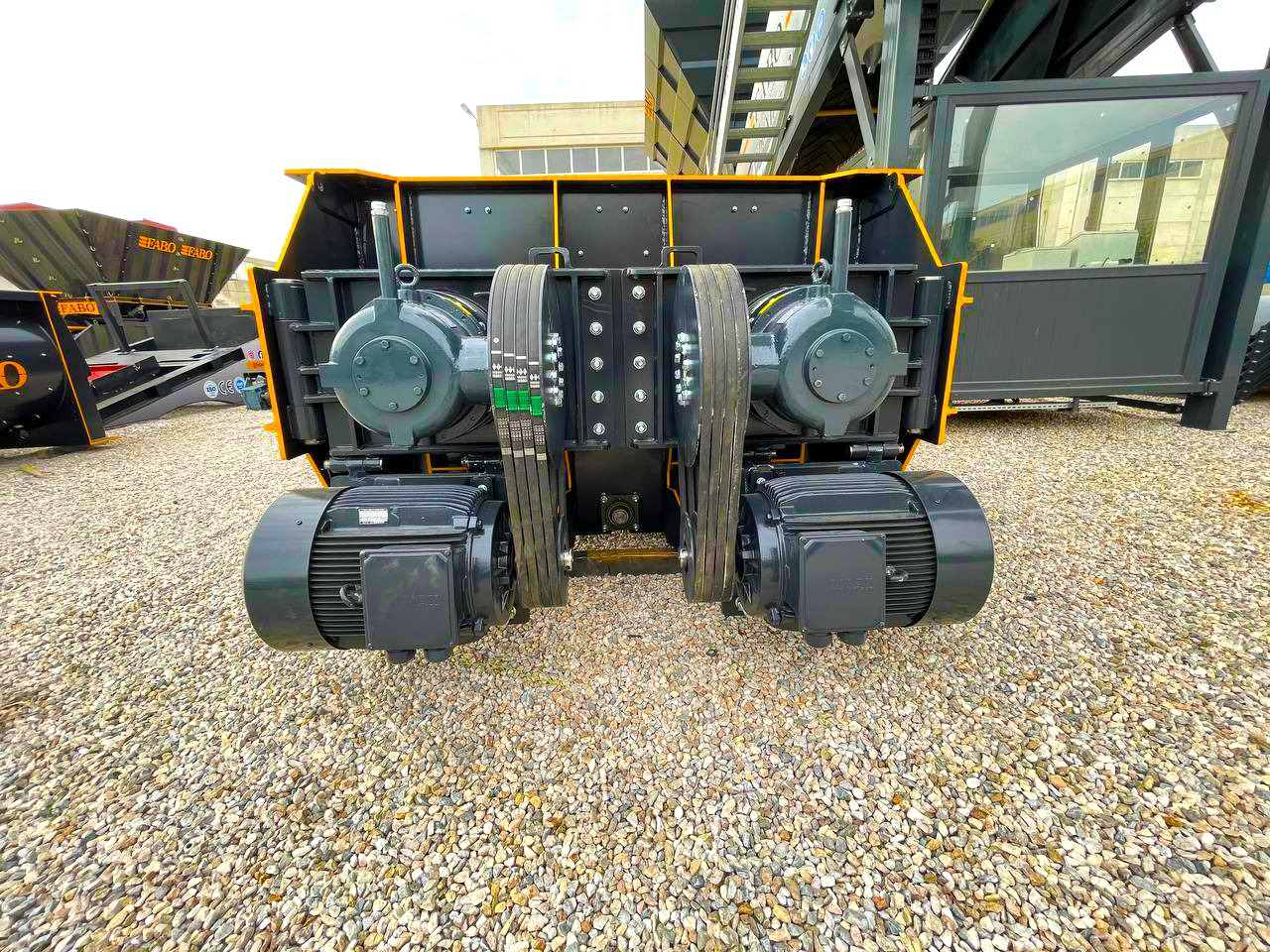 FABO twin shaft mixer - Hormigonera: foto 3 FABO twin shaft mixer - Hormigonera: foto 3