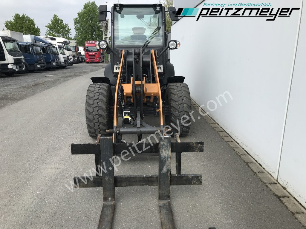 CASE Radlader 321 F 4 in 1 Schaufel + Palettengabel - Cargadora de ruedas: foto 5 CASE Radlader 321 F 4 in 1 Schaufel + Palettengabel - Cargadora de ruedas: foto 5