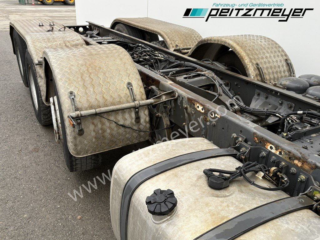 Chasis camión DAF CF 440 FAK 8x2 Fahrgestell Getriebe neuwertig: foto 16