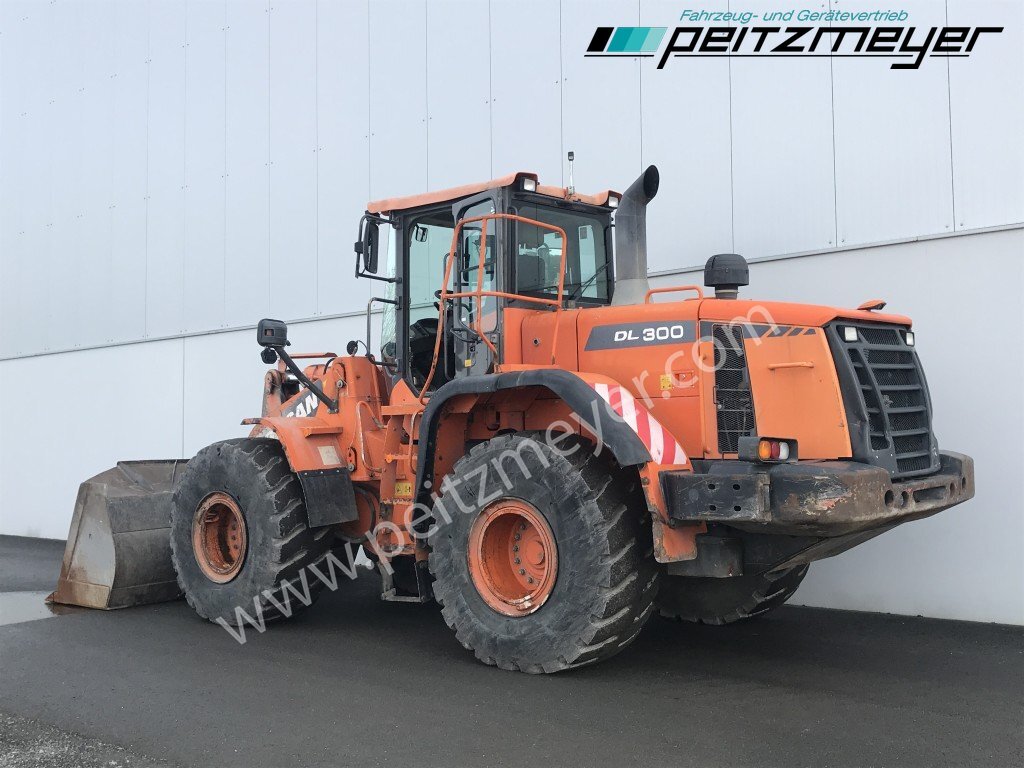 Doosan Radlader DL 300-3 - Cargadora de ruedas: foto 4 Doosan Radlader DL 300-3 - Cargadora de ruedas: foto 4
