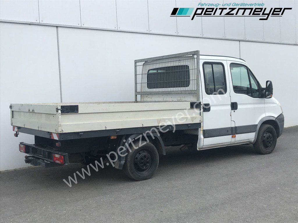 Iveco Daily 29 L 12 Doka, Pritsche, AHK 2,4 t. - Remolque plataforma/ Caja abierta: foto 4 Iveco Daily 29 L 12 Doka, Pritsche, AHK 2,4 t. - Remolque plataforma/ Caja abierta: foto 4