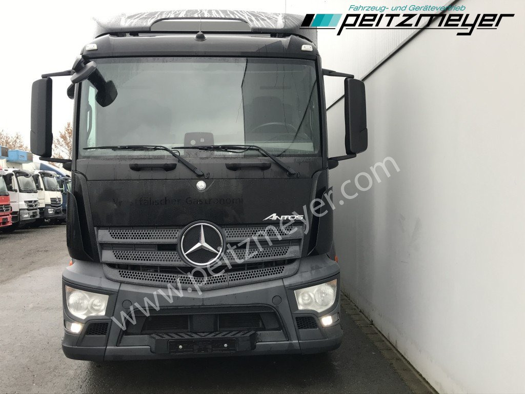 MERCEDES-BENZ Antos 2543 LL Getränke Schiebeplane Retarder, 2 x AHK, LBW 2 t., Lenkachse - Transporte de bebidas camión: foto 5 MERCEDES-BENZ Antos 2543 LL Getränke Schiebeplane Retarder, 2 x AHK, LBW 2 t., Lenkachse - Transporte de bebidas camión: foto 5