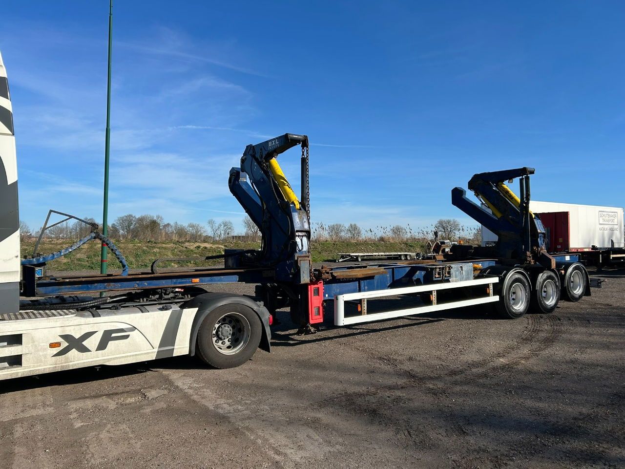 BoXLoader Sideloader / 20ft / 2 x 20 ft / 40 ft / 40 ft hc /Remote control / 35 tons Cranes - Portacontenedore/ Intercambiable semirremolque: foto 1 BoXLoader Sideloader / 20ft / 2 x 20 ft / 40 ft / 40 ft hc /Remote control / 35 tons Cranes - Portacontenedore/ Intercambiable semirremolque: foto 1