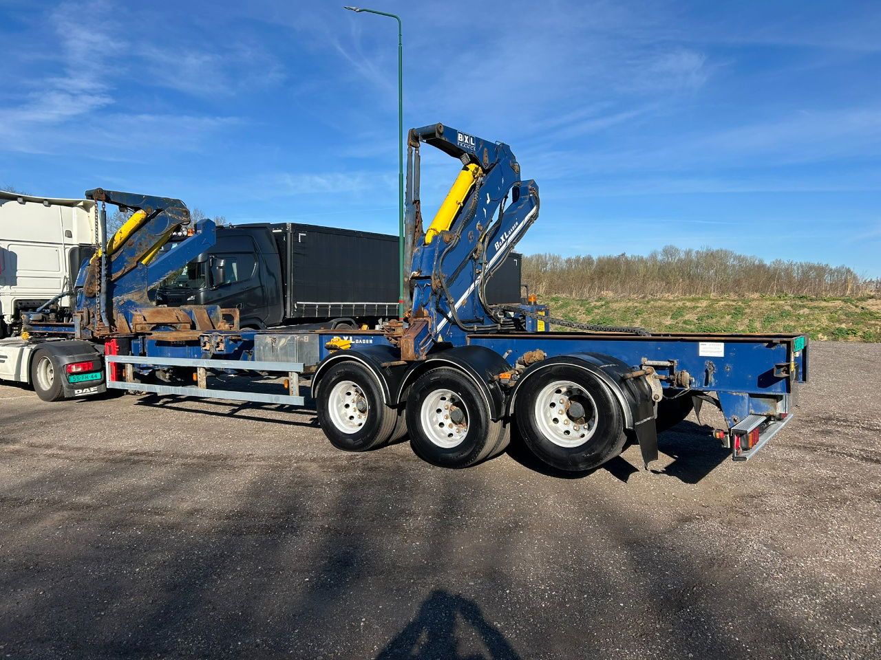 BoXLoader Sideloader / 20ft / 2 x 20 ft / 40 ft / 40 ft hc /Remote control / 35 tons Cranes - Portacontenedore/ Intercambiable semirremolque: foto 2 BoXLoader Sideloader / 20ft / 2 x 20 ft / 40 ft / 40 ft hc /Remote control / 35 tons Cranes - Portacontenedore/ Intercambiable semirremolque: foto 2