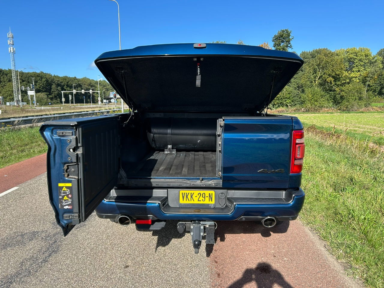 Dodge Ram Pick Up 1500 5.7 V8 4x4 Creb Cab Limeted Hemi Etorque - Pick-up: foto 5 Dodge Ram Pick Up 1500 5.7 V8 4x4 Creb Cab Limeted Hemi Etorque - Pick-up: foto 5