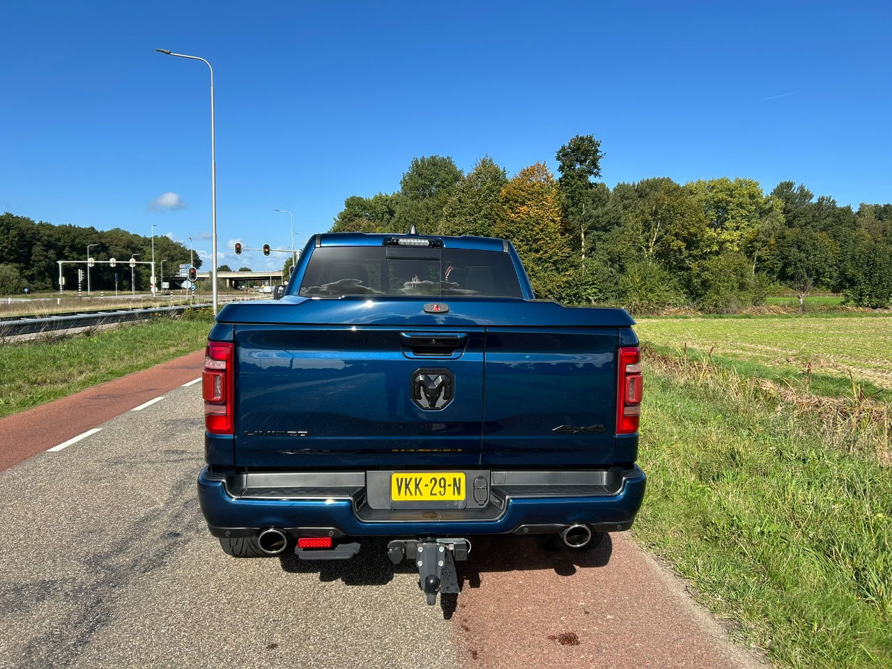 Dodge Ram Pick Up 1500 5.7 V8 4x4 Creb Cab Limeted Hemi Etorque - Pick-up: foto 4 Dodge Ram Pick Up 1500 5.7 V8 4x4 Creb Cab Limeted Hemi Etorque - Pick-up: foto 4