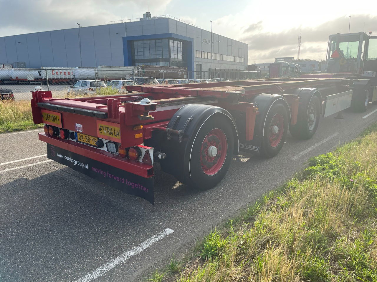 Renders ROC 16.27 CC X steering / Disc brakes /Lifting axle 20-30-40-45 FT HC - Portacontenedore/ Intercambiable semirremolque: foto 4 Renders ROC 16.27 CC X steering / Disc brakes /Lifting axle 20-30-40-45 FT HC - Portacontenedore/ Intercambiable semirremolque: foto 4