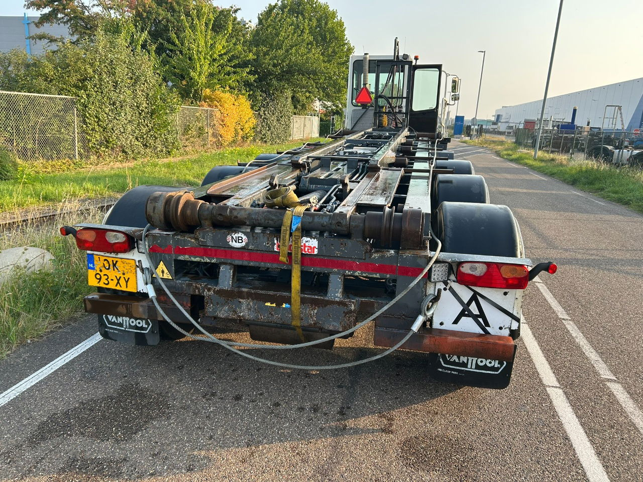 Van Hool Cable system 90 tipping / disc brakes bpw / lifting axle / remote control - Portacontenedore/ Intercambiable semirremolque: foto 3 Van Hool Cable system 90 tipping / disc brakes bpw / lifting axle / remote control - Portacontenedore/ Intercambiable semirremolque: foto 3