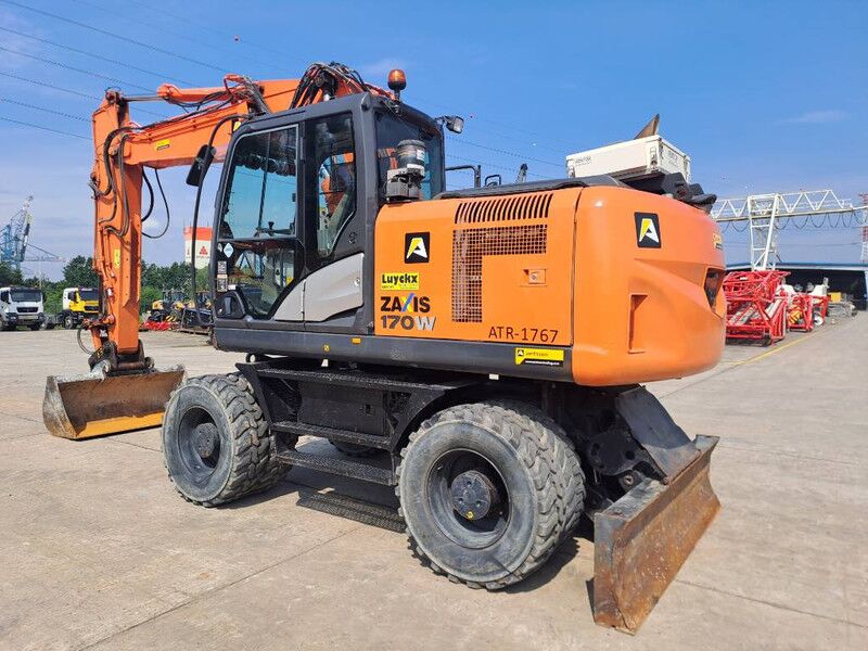 Hitachi ZX170W-5B - Excavadora de ruedas: foto 2 Hitachi ZX170W-5B - Excavadora de ruedas: foto 2