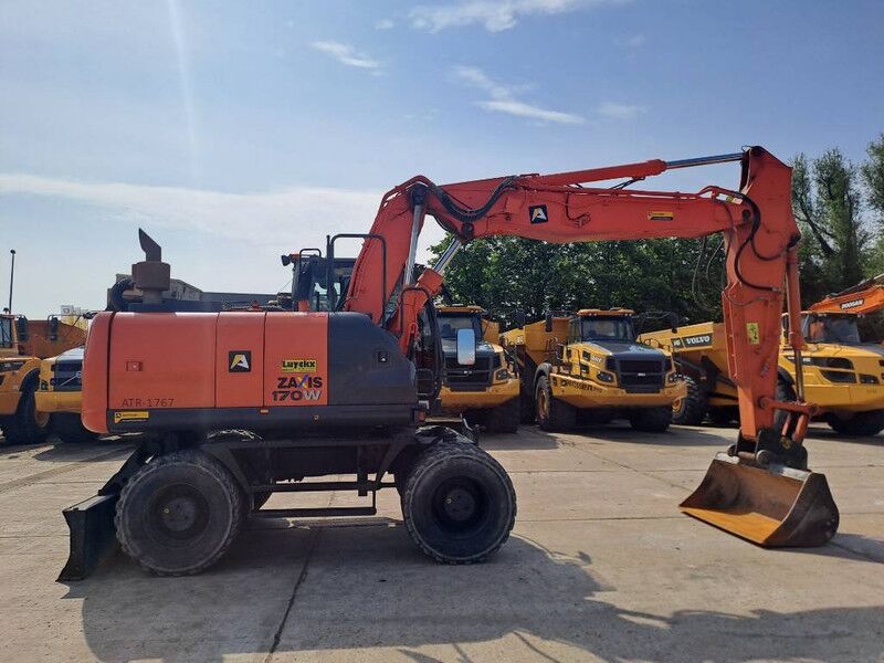 Hitachi ZX170W-5B - Excavadora de ruedas: foto 5 Hitachi ZX170W-5B - Excavadora de ruedas: foto 5