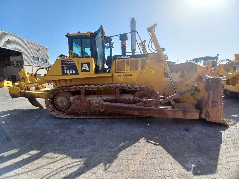 Komatsu D155A-6R (4 pcs available in Abu Dhabi) - Bulldozer: foto 4 Komatsu D155A-6R (4 pcs available in Abu Dhabi) - Bulldozer: foto 4