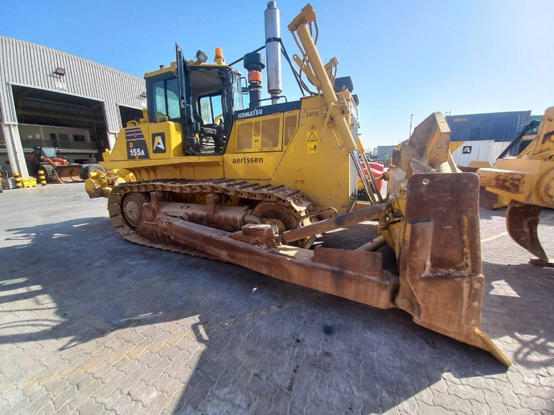 Komatsu D155A-6R (4 pieces available in Abu Dhabi) - Bulldozer: foto 4 Komatsu D155A-6R (4 pieces available in Abu Dhabi) - Bulldozer: foto 4