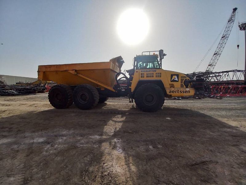 Komatsu HM400-3R (4 pcs available in Abu Dhabi) - Dúmper articulado: foto 4 Komatsu HM400-3R (4 pcs available in Abu Dhabi) - Dúmper articulado: foto 4