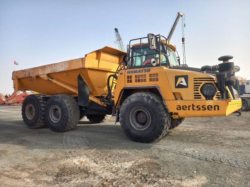 Komatsu HM400-3R (4 pcs available in Abu Dhabi) - Dúmper articulado: foto 5 Komatsu HM400-3R (4 pcs available in Abu Dhabi) - Dúmper articulado: foto 5
