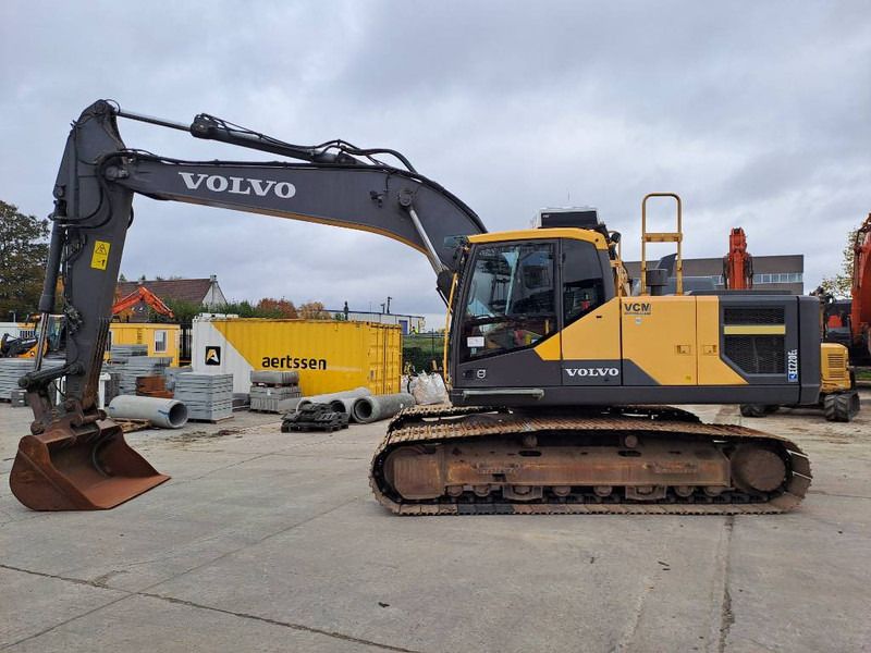 Volvo EC 220 EL (New Undercarriage) - Excavadora de cadenas: foto 1 Volvo EC 220 EL (New Undercarriage) - Excavadora de cadenas: foto 1