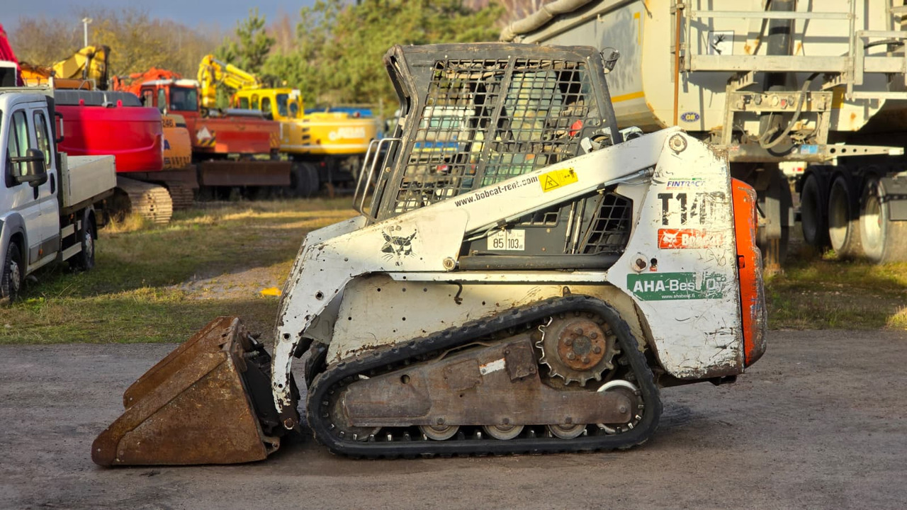 BOBCAT T140 - Minicargadora de cadenas: foto 5 BOBCAT T140 - Minicargadora de cadenas: foto 5