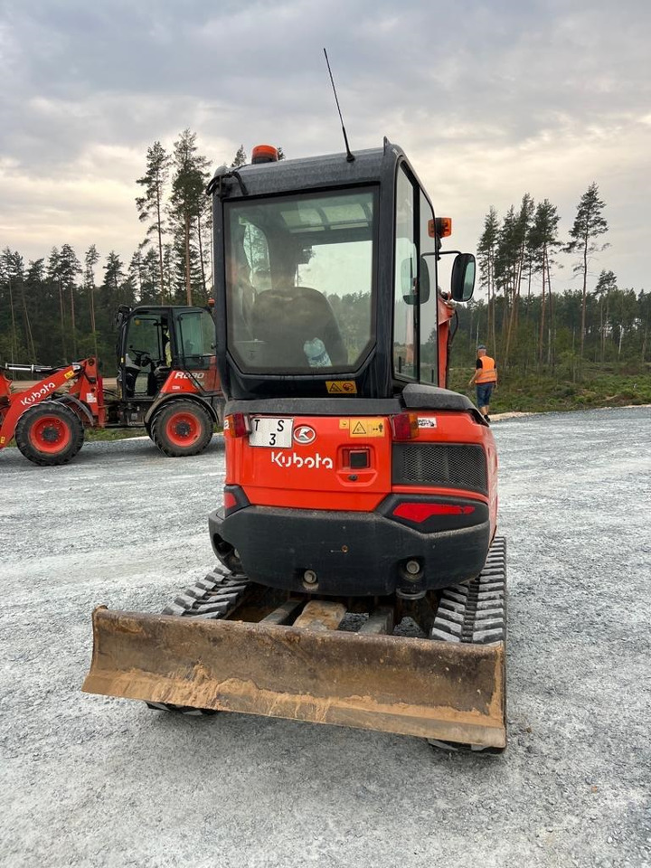 KUBOTA U27-4 - Miniexcavadora: foto 2 KUBOTA U27-4 - Miniexcavadora: foto 2