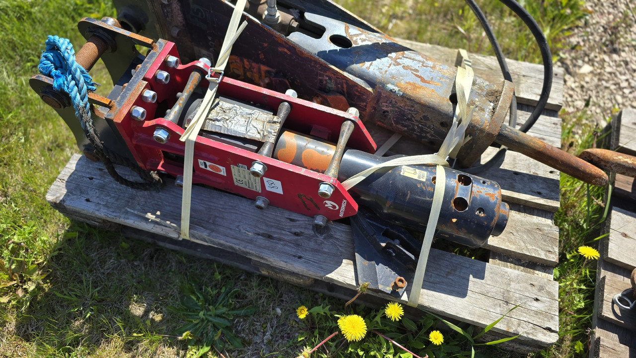 Mastermech MHB 11, Made in Italy. - Martillo hidráulico para Miniexcavadora: foto 1 Mastermech MHB 11, Made in Italy. - Martillo hidráulico para Miniexcavadora: foto 1