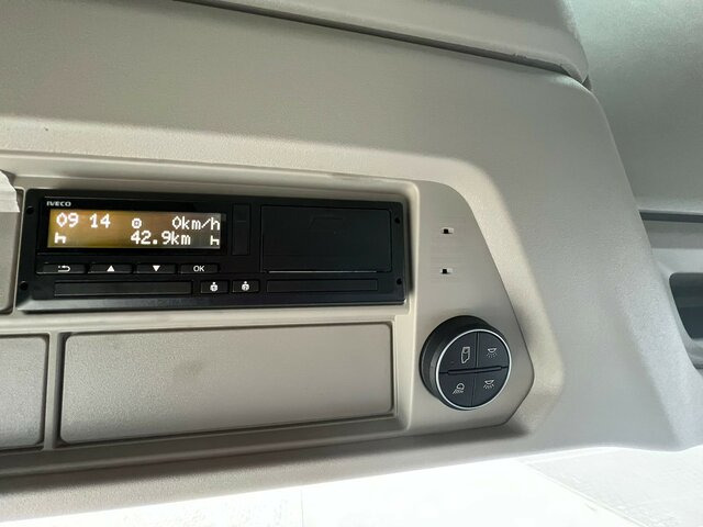 IVECO S-Way AS440S49T/P - AF4T COMFORT+AERO+ LED+NAVI... - Cabeza tractora: foto 5 IVECO S-Way AS440S49T/P - AF4T COMFORT+AERO+ LED+NAVI... - Cabeza tractora: foto 5