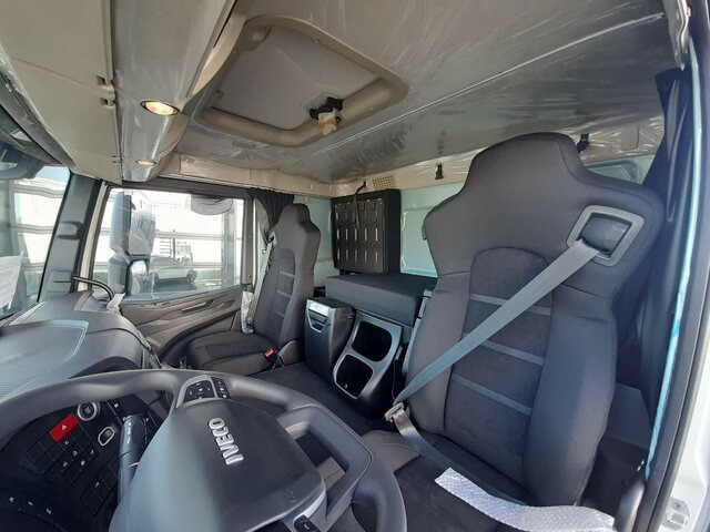 IVECO X-Way AT280X46Y/PS ON+ FULL LED-DAB-BT... - Chasis camión: foto 5 IVECO X-Way AT280X46Y/PS ON+ FULL LED-DAB-BT... - Chasis camión: foto 5