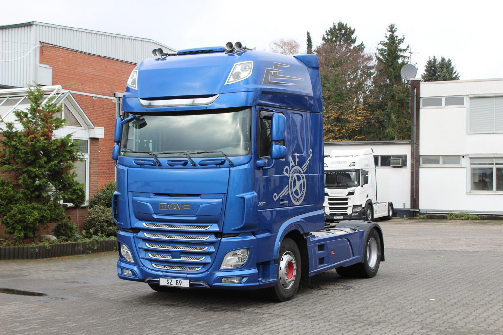 Daf 480 SSC Retarder Kühlbox 2 Tanks Standklima - Cabeza tractora: foto 1 Daf 480 SSC Retarder Kühlbox 2 Tanks Standklima - Cabeza tractora: foto 1