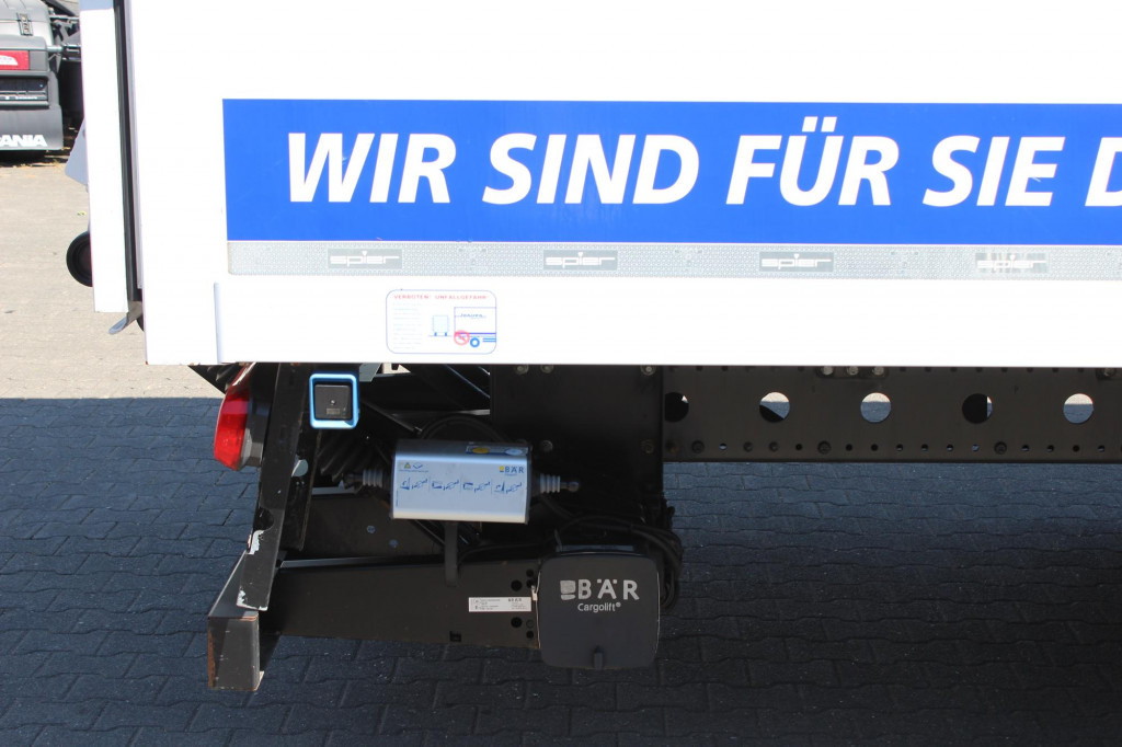 Mercedes-Benz Atego 1221 E6 Koffer Klima LDW Schalter LBW - Camión: foto 4 Mercedes-Benz Atego 1221 E6 Koffer Klima LDW Schalter LBW - Camión: foto 4
