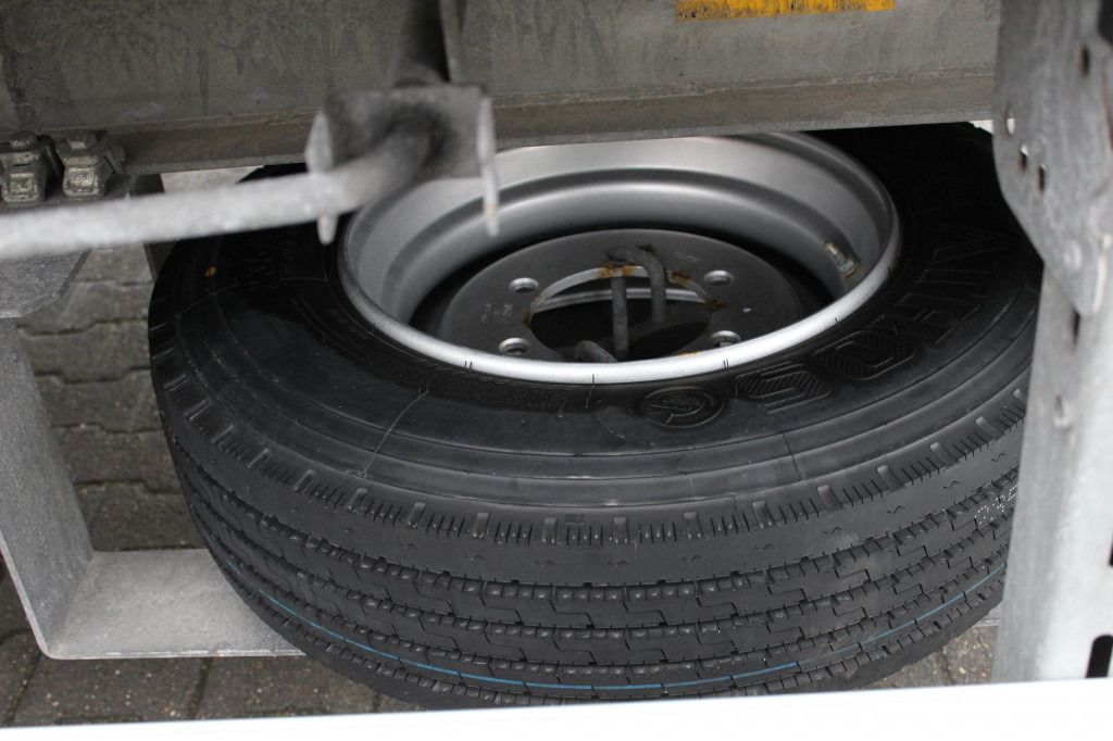 Junge 2-Achser BPW Durchladen Doppelstock TOP - Caja cerrada remolque: foto 3 Junge 2-Achser BPW Durchladen Doppelstock TOP - Caja cerrada remolque: foto 3