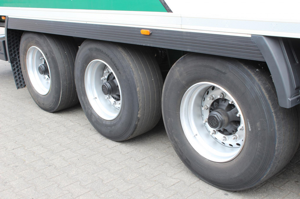 Frigorífico semirremolque Lamberet TK SLXi Spectrum 2,65h Bi-Temp LBW FRC Aluboden: foto 7 Frigorífico semirremolque Lamberet TK SLXi Spectrum 2,65h Bi-Temp LBW FRC Aluboden: foto 7