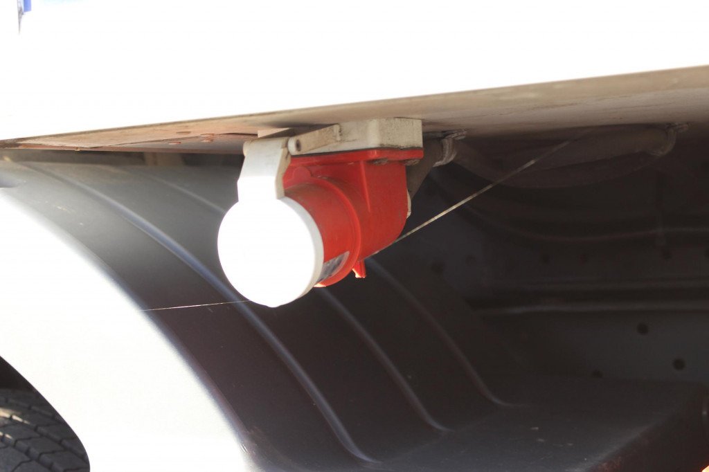 Mercedes-Benz Atego 1221 E6 TK T-800 R Strom Türen+LBW - Frigorífico camión: foto 5 Mercedes-Benz Atego 1221 E6 TK T-800 R Strom Türen+LBW - Frigorífico camión: foto 5