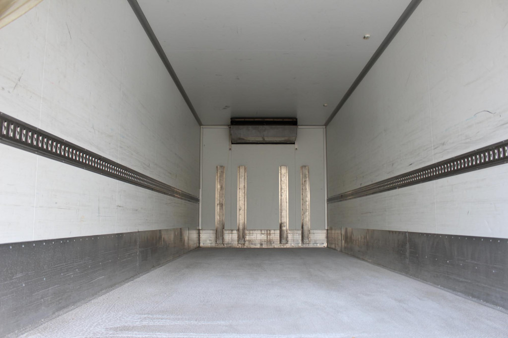 Mercedes-Benz Atego 1223 E6 TK T-800 R Strom LBW - Frigorífico camión: foto 2 Mercedes-Benz Atego 1223 E6 TK T-800 R Strom LBW - Frigorífico camión: foto 2