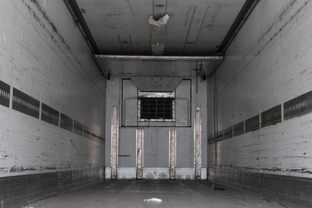 SCHMITZ Carrier Maxima 1300 Rolltor Strom Aluboden - Frigorífico semirremolque: foto 3 SCHMITZ Carrier Maxima 1300 Rolltor Strom Aluboden - Frigorífico semirremolque: foto 3