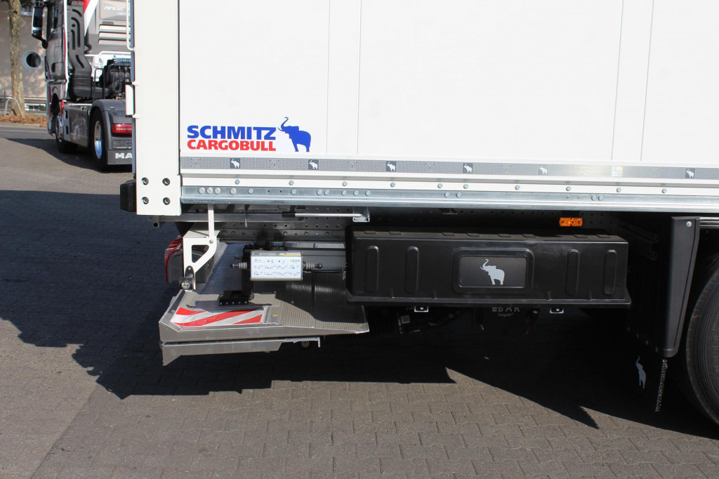 SCHMITZ Koffer 2,7h DS Ladebordwand MIETE - RENT - Caja cerrada semirremolque: foto 3 SCHMITZ Koffer 2,7h DS Ladebordwand MIETE - RENT - Caja cerrada semirremolque: foto 3