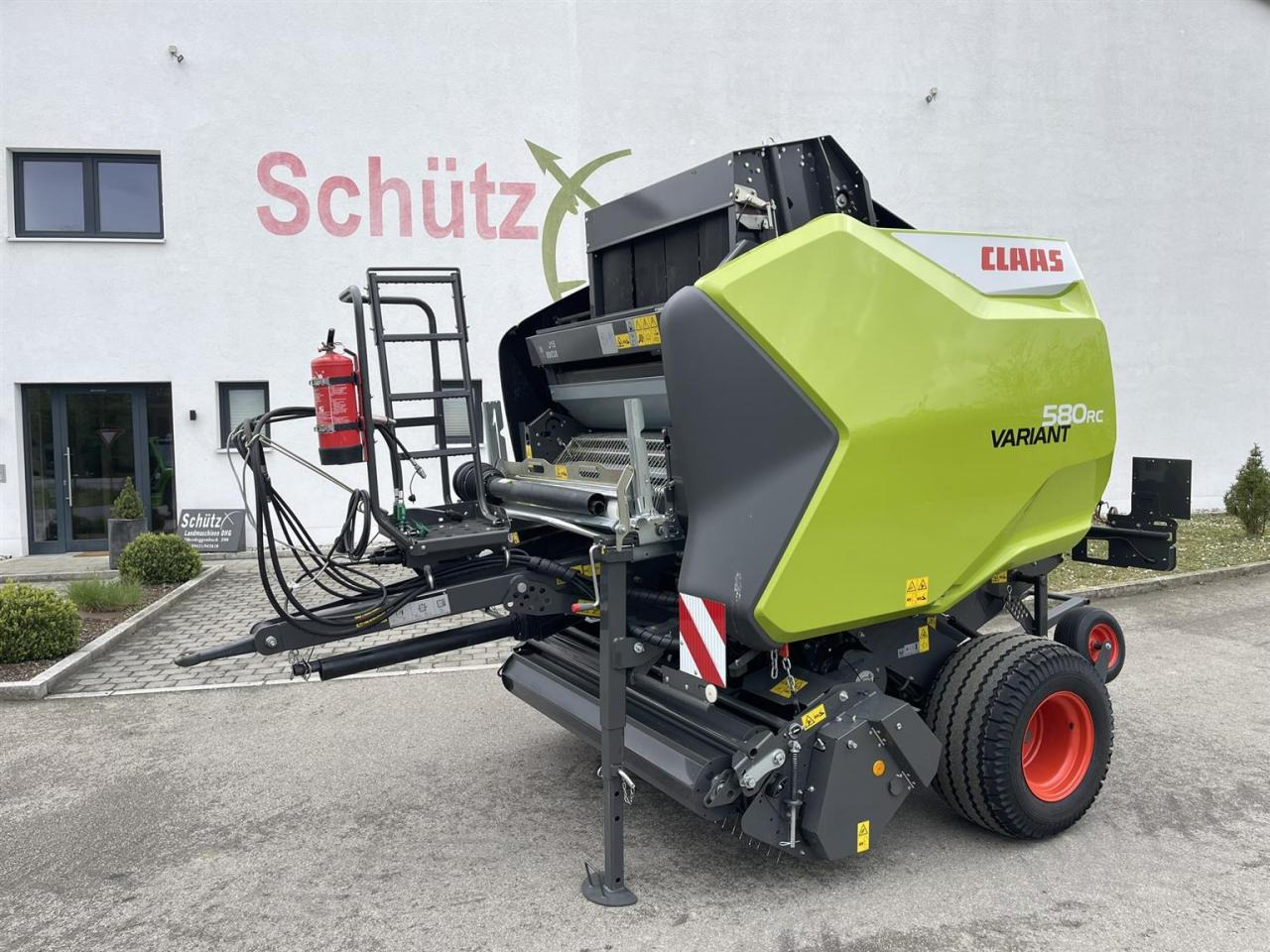 CLAAS Variant 580 RC PRO, neuwertige Rundballenpresse, Baujahr 2023 - Rotoempacadora: foto 1 CLAAS Variant 580 RC PRO, neuwertige Rundballenpresse, Baujahr 2023 - Rotoempacadora: foto 1