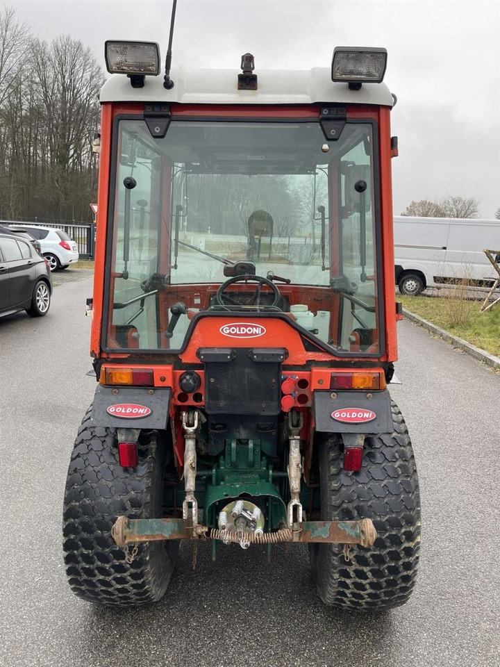 Goldoni IDEA 30HST Goldoni, Rasenmäher und Mulcher, Kabine, Frontkraftheber, Heckhubwerkanhängung - Tractor: foto 4 Goldoni IDEA 30HST Goldoni, Rasenmäher und Mulcher, Kabine, Frontkraftheber, Heckhubwerkanhängung - Tractor: foto 4