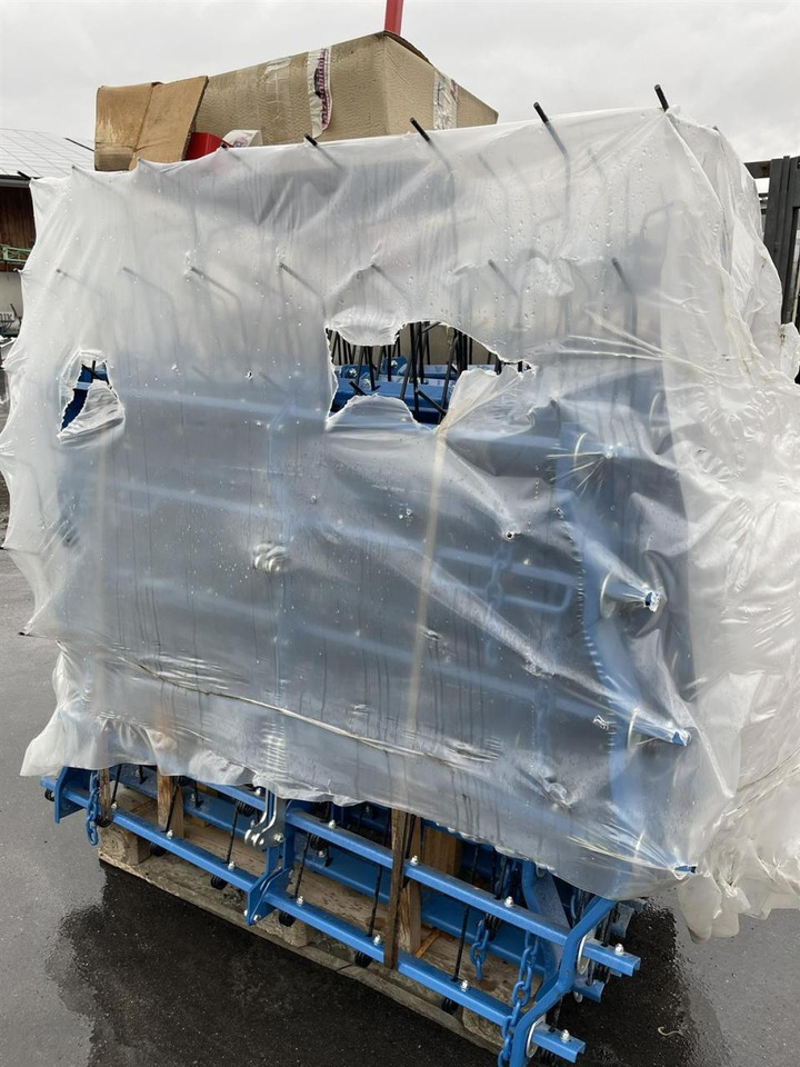 Hatzenbichler Striegel 12m, hydraulischer Druckverst. NEUWERTIG! - Grada: foto 4 Hatzenbichler Striegel 12m, hydraulischer Druckverst. NEUWERTIG! - Grada: foto 4