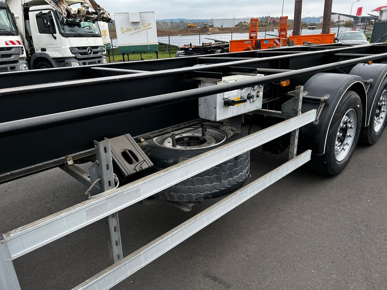 H&W 3- Achs Auflieger für Presscontainer H&W 3- Achs Auflieger für Presscontainer - Portacontenedore/ Intercambiable semirremolque: foto 5 H&W 3- Achs Auflieger für Presscontainer H&W 3- Achs Auflieger für Presscontainer - Portacontenedore/ Intercambiable semirremolque: foto 5