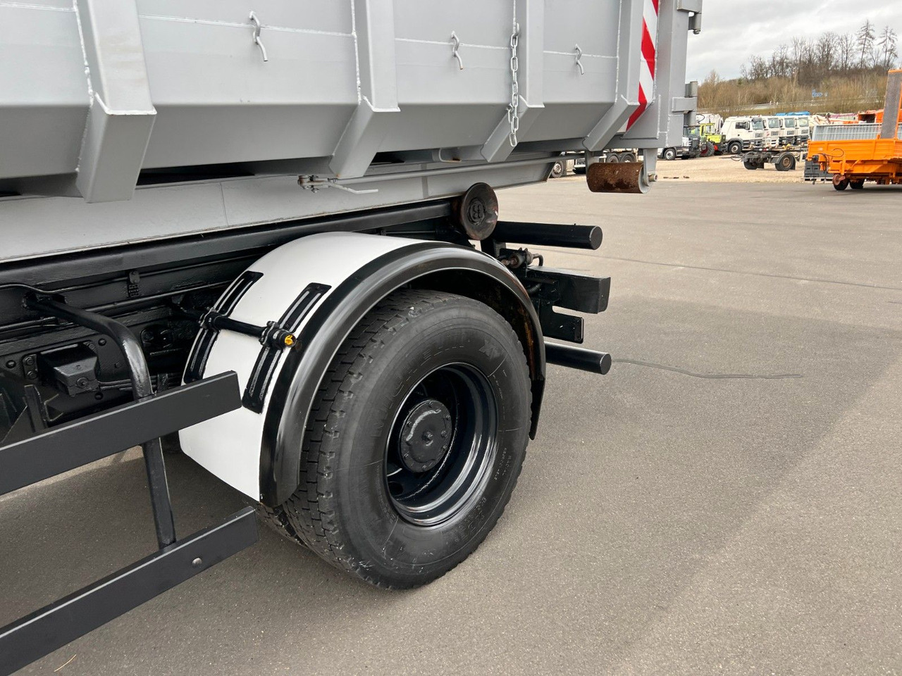 Iveco Magirus Turbo 160-30 AH - Oldtimer- V 8 - Motor Iveco Magirus Turbo 160-30 AH - Oldtimer- V 8 - Motor - Multibasculante camión: foto 4 Iveco Magirus Turbo 160-30 AH - Oldtimer- V 8 - Motor Iveco Magirus Turbo 160-30 AH - Oldtimer- V 8 - Motor - Multibasculante camión: foto 4