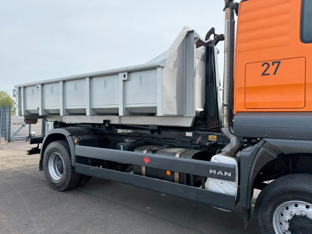 MAN TGA 18.360 4x4 Winterdienst Meiller Abroller - Multibasculante camión: foto 4 MAN TGA 18.360 4x4 Winterdienst Meiller Abroller - Multibasculante camión: foto 4
