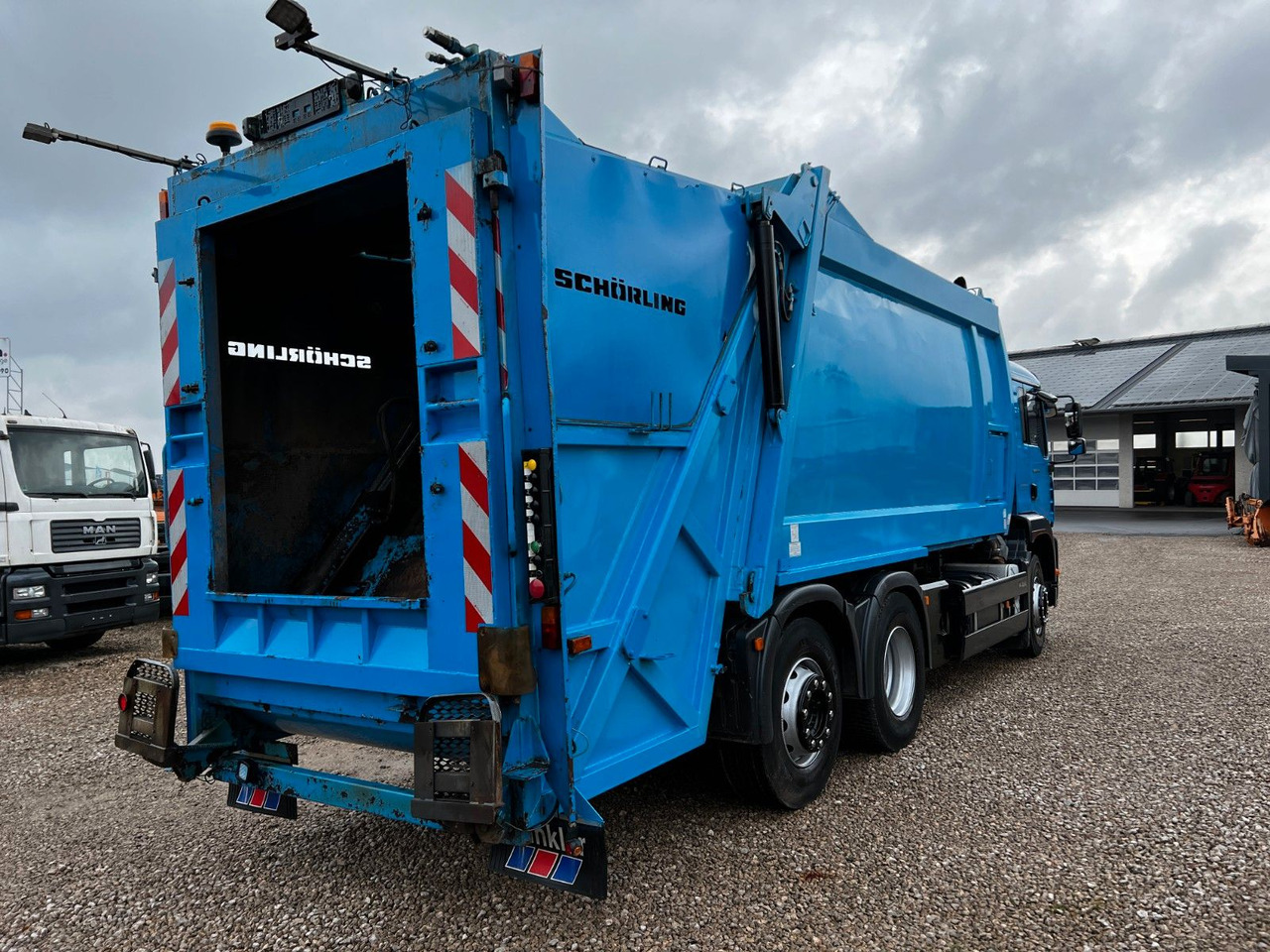Camión de basura MAN TGA 26.310 Schörling 3RII  6x2 MAN TGA 26.310 Schörling 3RII  6x2: foto 13