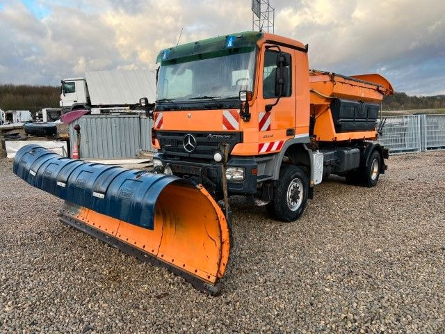 Mercedes-Benz Actros 2036 4x4 DautelWechselsystem Winterdienst Mercedes-Benz Actros 2036 4x4 DautelWechselsystem Winterdienst - Volquete camión: foto 2 Mercedes-Benz Actros 2036 4x4 DautelWechselsystem Winterdienst Mercedes-Benz Actros 2036 4x4 DautelWechselsystem Winterdienst - Volquete camión: foto 2